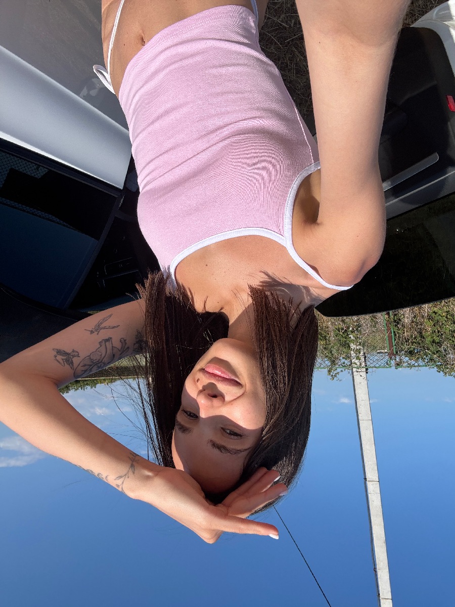 Sexy model Tina in Lucknow